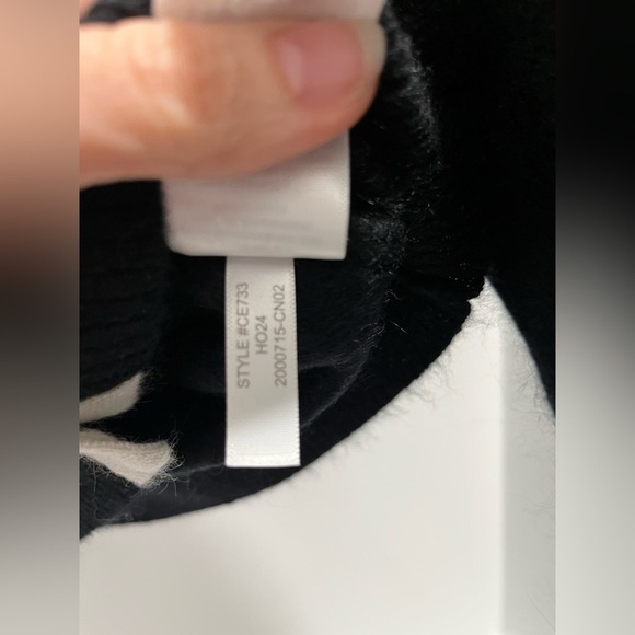 J crew Brushed cashmere fitted cardigan with contrast trim in black/ivory sz XXS - Picture 13 of 13